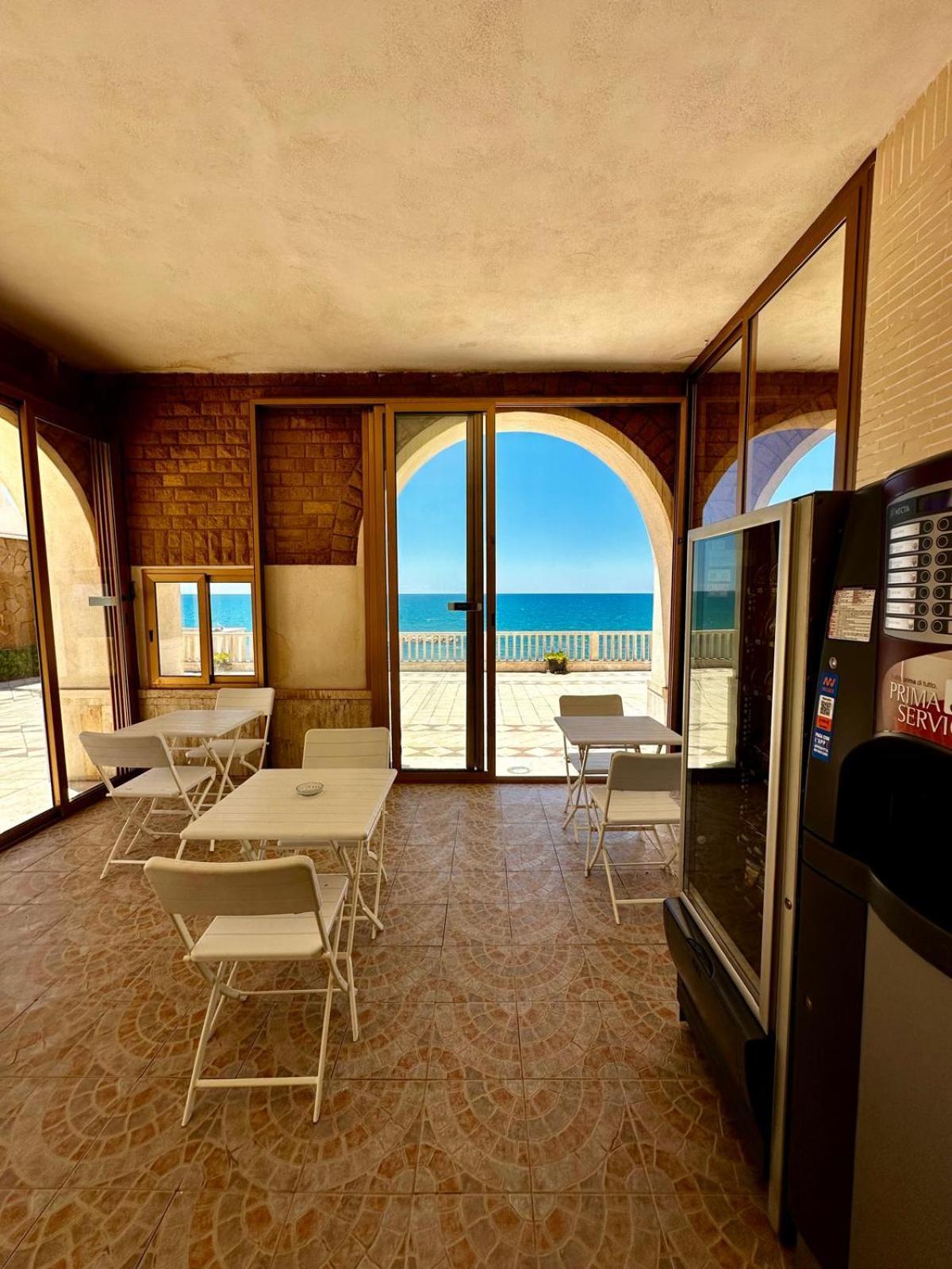 Il Paradiso Sul Mare Anzio Ngoại thất bức ảnh